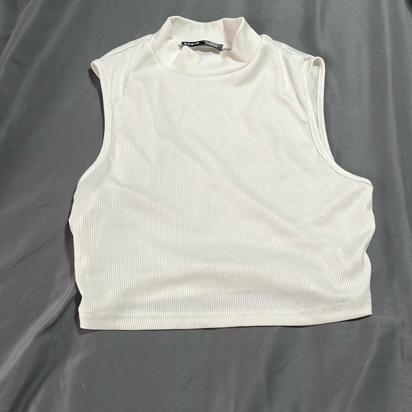 White crop top women’s small - Picture 1 of 1